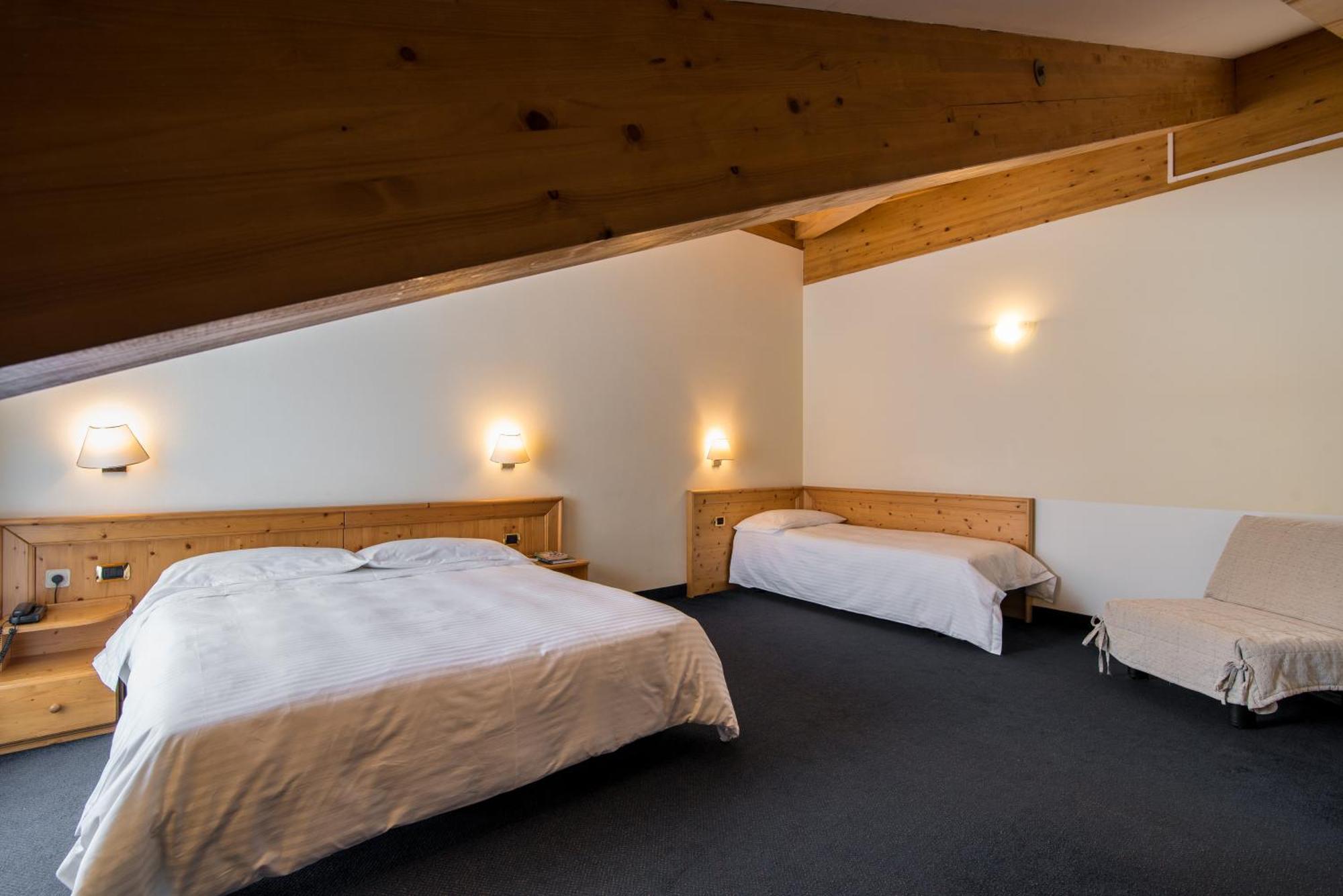 Hotel Colfosco San Martino Di Castrozza Habitación foto